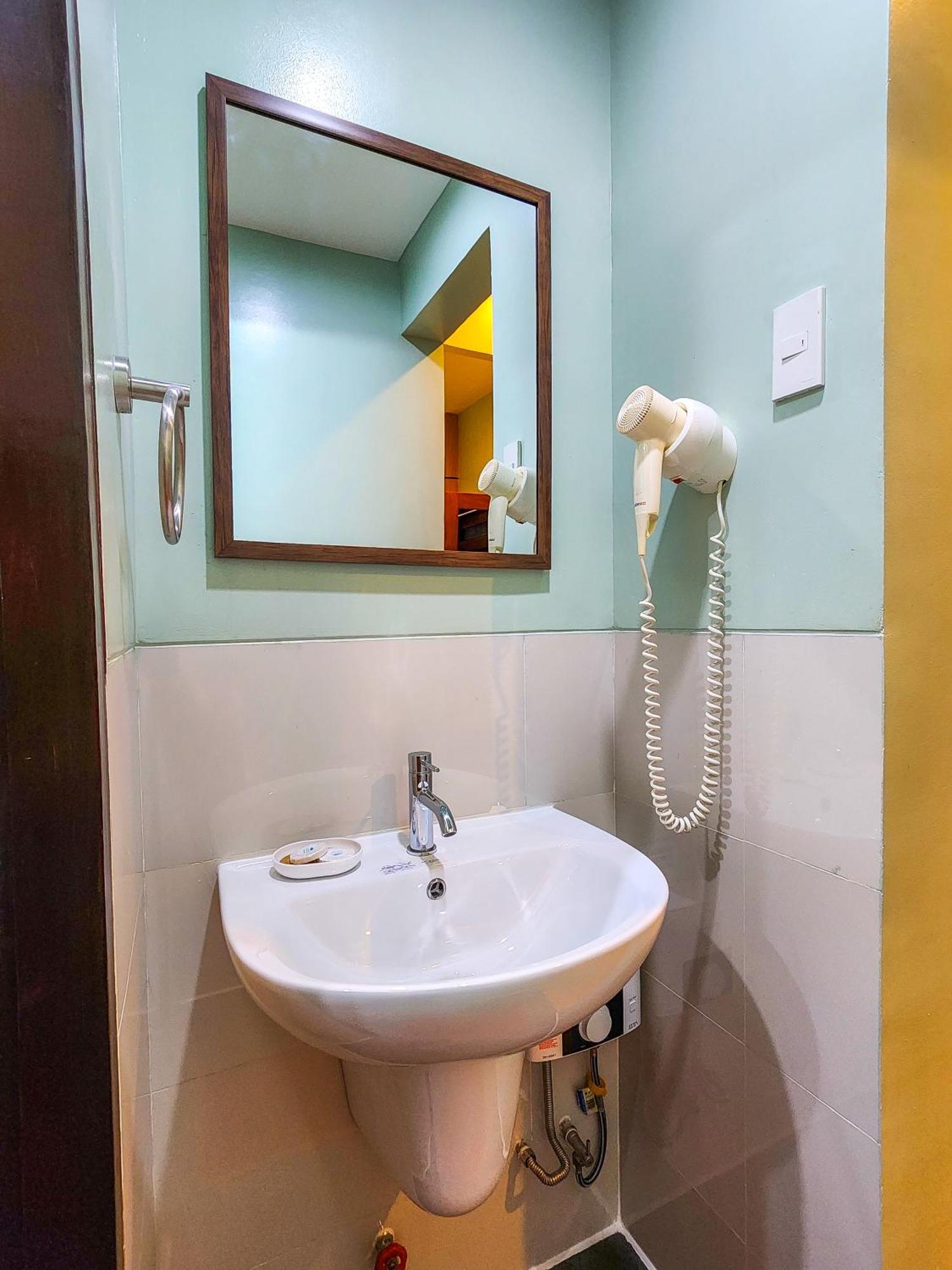 Sea Cocoon Hotel Ель-Нідо Номер фото